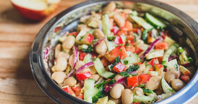 Fruchtiger Bohnensalat mit Apfel