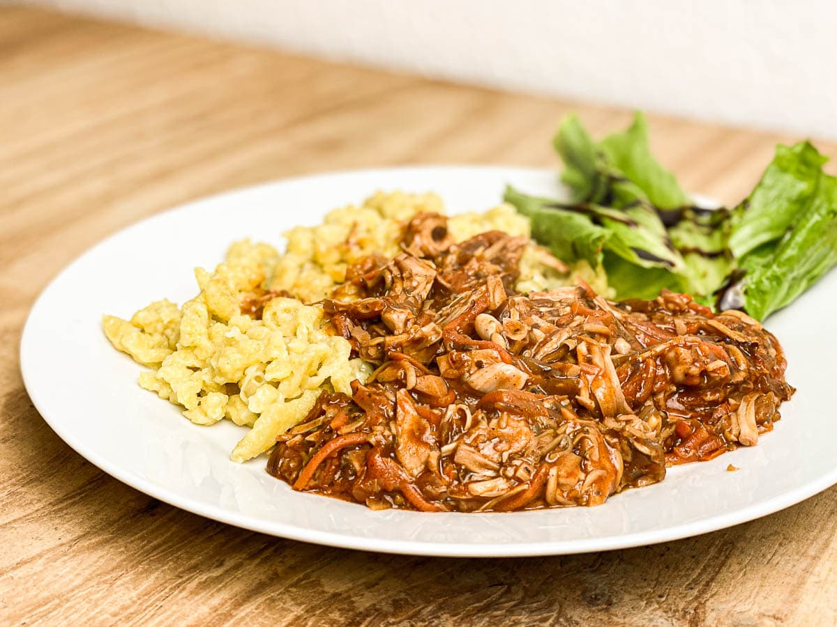 Jackfruit Gulasch (veganes Gulasch)